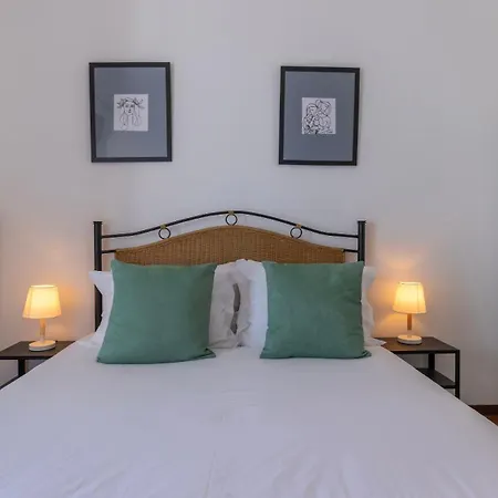 Caparica 1Br Near Beach By Lovelystay Apartmán