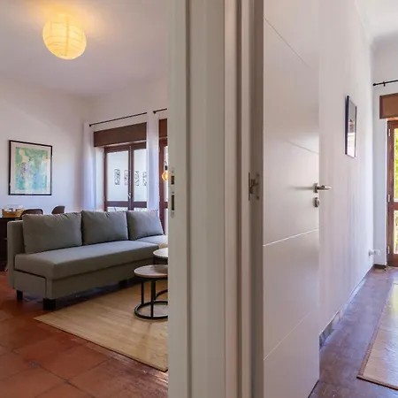 Caparica 1Br Near Beach By Lovelystay Apartmán *