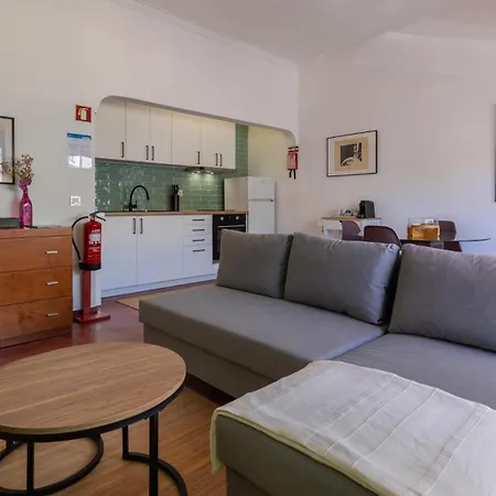 Caparica 1Br Near Beach By Lovelystay *