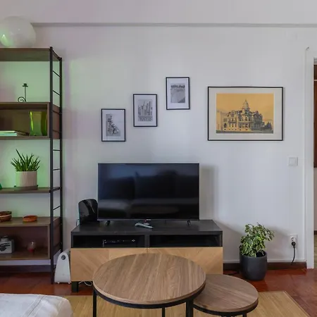 Caparica 1Br Near Beach By Lovelystay