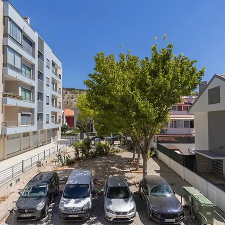 Caparica 1Br Near Beach By Lovelystay